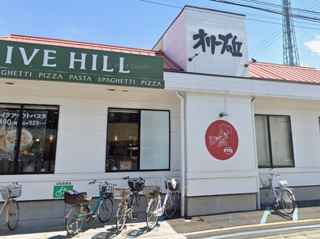 オリーブの丘8月のメニュー